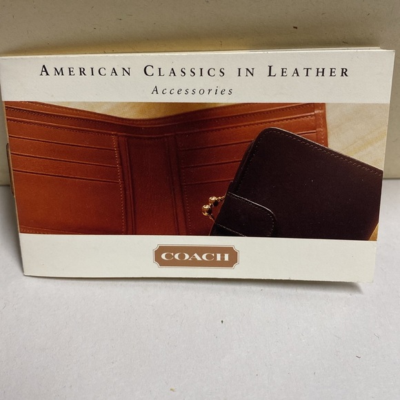 Tan Trigger Snap Key Fob - Picture 8 of 9